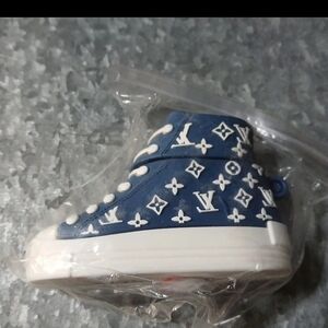 Airpod Case Lv Sneaker
